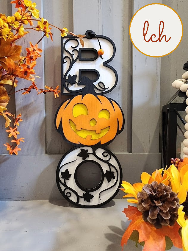 Spooky Hand-Painted Wooden 'Boo' Jack-o-Lantern Wall Hangers – Perfect Halloween Decor!