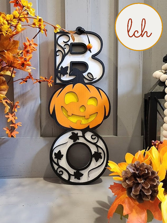 Spooky Hand-Painted Wooden 'Boo' Jack-o-Lantern Wall Hangers – Perfect Halloween Decor!